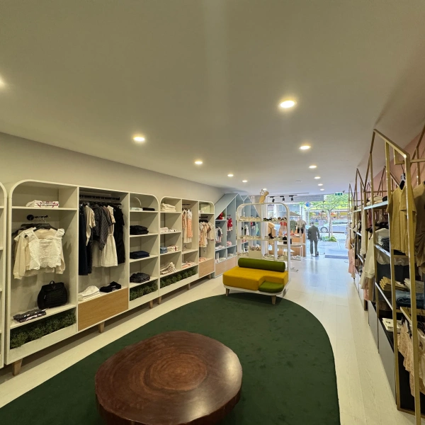 Interior da loja da Diki Kids