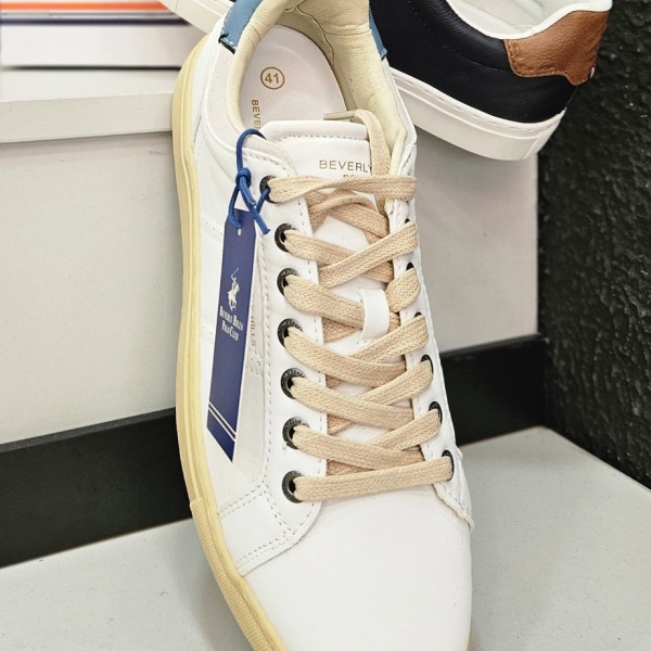 Sapatilhas beverly hills polo club em branco e azul marinho